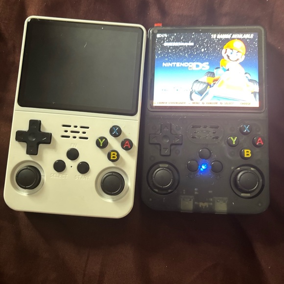 R36S Game Console - Purple - Picture 4 of 5